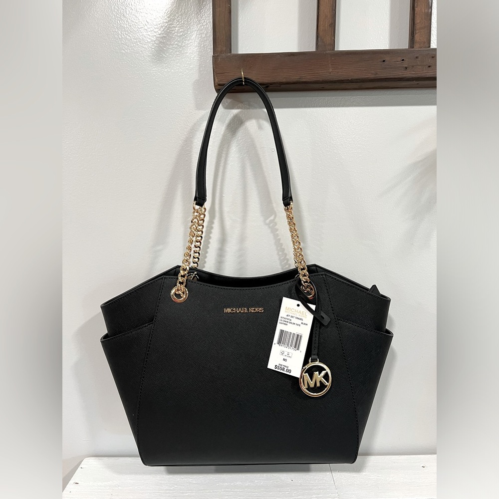 Michael Kors Jet Set Travel Bag